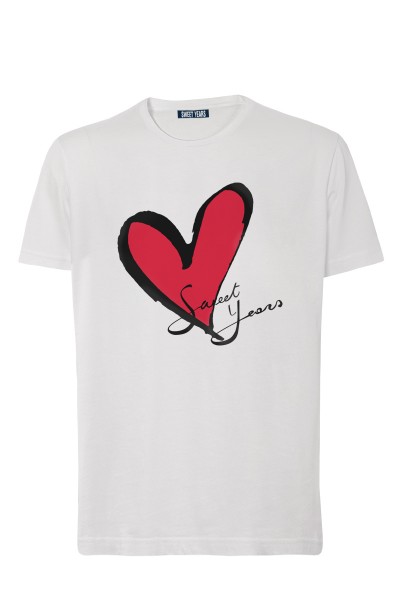 T-shirt in cotone bianco Sweet Years con grande stampa con cuore classico sul davanti.