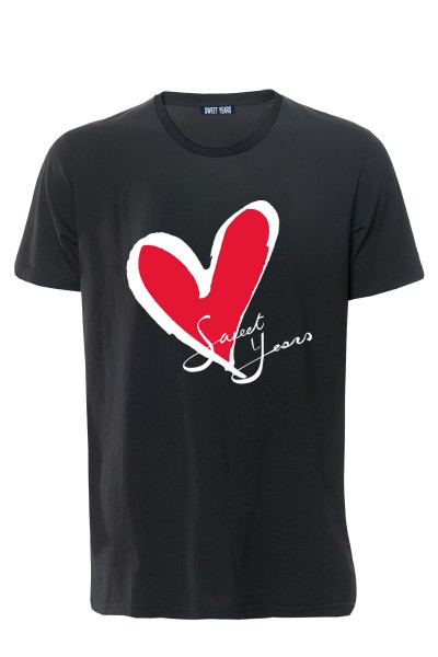 T-shirt in cotone nero Sweet Years con grande stampa con cuore classico sul davanti.