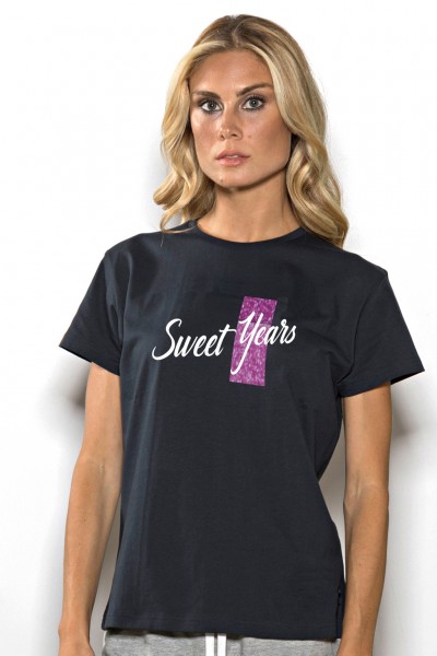 T-shirt girocollo donna in cotone tinta unita con stampa Sweet Years centrale multicolor.