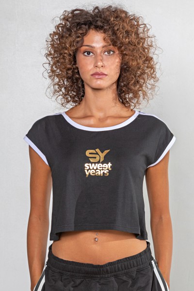 T-shirt corta girocollo donna in cotone tinta unita con stampa Sweet Years e profili in contrasto.